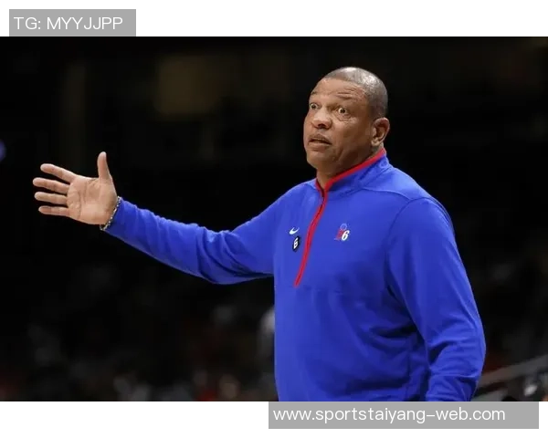 鲍威尔赞拉松为天生斗士期待他重返赛场改变比赛局势的拼搏精神 鲍威尔赞拉松为天生斗士期待他重返赛场改变比赛局势的拼搏精神